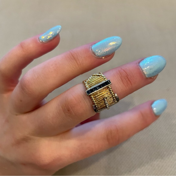 Vintage💙18KT Gold💙 Diamond and Sapphire Mini Belt Buckle Ring - Picture 8 of 15